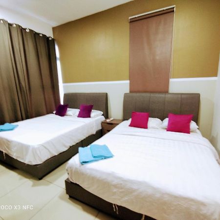 Atlantis Homestay Pool View 1210 Malacca Bagian luar foto