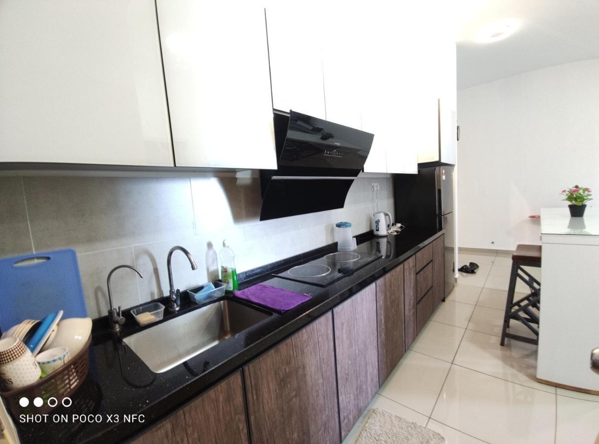 Atlantis Homestay Pool View 1210 Malacca Bagian luar foto
