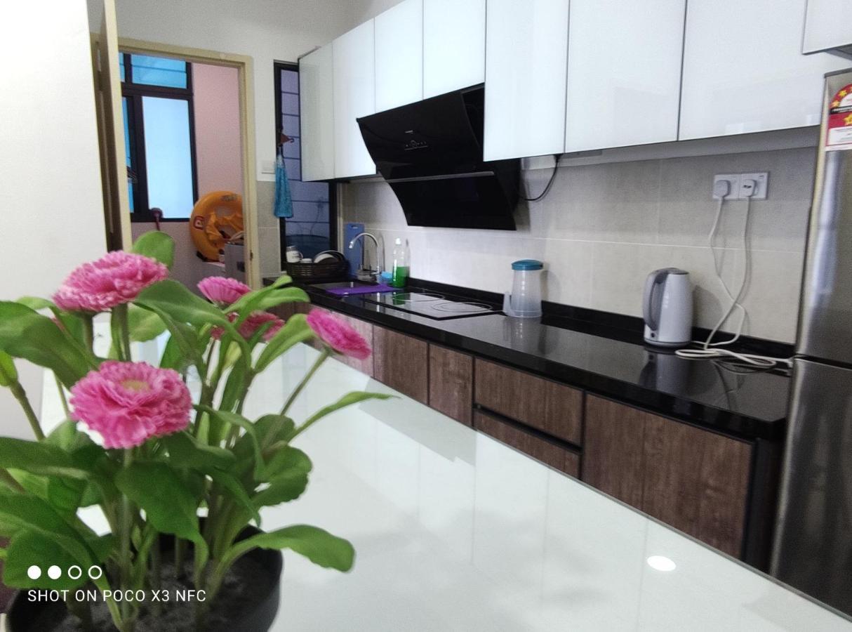 Atlantis Homestay Pool View 1210 Malacca Bagian luar foto